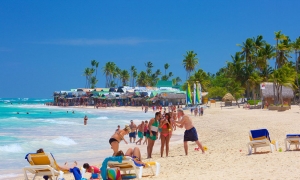 Presidente Danilo Medina crea comité para proteger turismo nacional