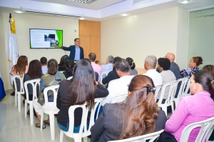Empleados de CORPHOTELS participan en charla sobre la preservación de los entornos naturales